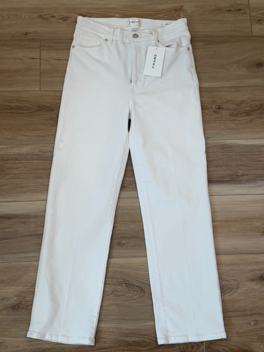 NWT FRAME LE SLEEK STRAIGHT White Jeans (size 29)